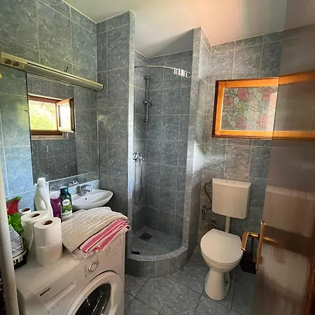 Apartment Vacation Spot In In A Calmest Spacious Area *