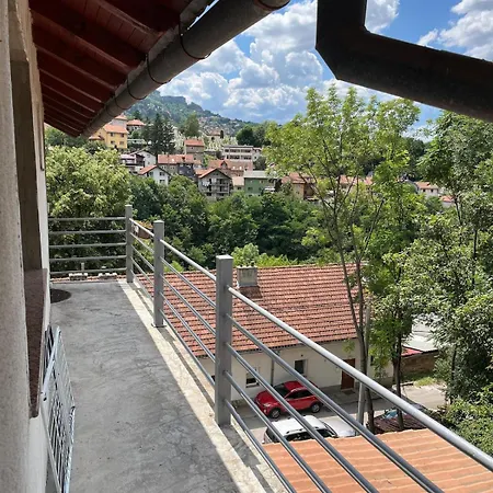 Apartment Vacation Spot In In A Calmest Spacious Area *