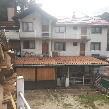 Vacation Spot In In A Calmest Spacious Area Apartment Sarajevo